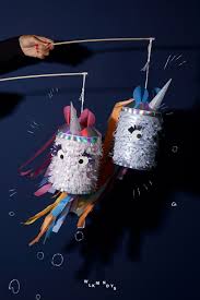 Einhorn Laterne Basteln Einfach Mit Dem Rundum Sorglos Bastelset In 2020 Laternen Basteln Laternen Bastelset Kinderleichte Laternen Basteln