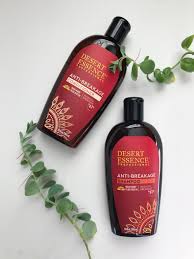 Inspired by the desert, the surrounding nature and the lifestyles of those who embraced it, desert essence became the first company to market jojoba oil. Review Desert Essence Smoothing Anti Breakage Haircare Lines Celery And The City