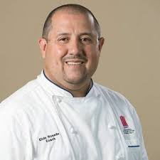 Agosto, Elvin Rosado