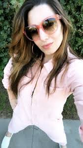 Kendra Paulson's Instagram, Twitter & Facebook