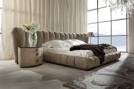 By definition, the master bedroom is usually the largest one in the house but there are also other elements that capture the essence of the concept. Modern Master Bedroom Furniture Novocom Top
