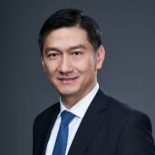 Martin Hu's Instagram, Twitter & Facebook