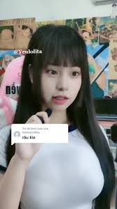 Cô Nàng Xinh Đẹp Cạo Râu