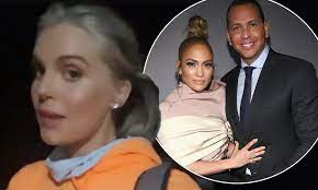 Madison Lecroy Ignores Jennifer Lopez And Alex Rodriguez S Split With New Selfie Daily Mail Online
