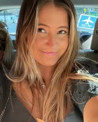 Kristen Dorr, 𝙈𝘽𝘼