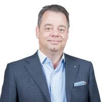 20+ Profile mit dem Suchbegriff „Dirk Thomas“