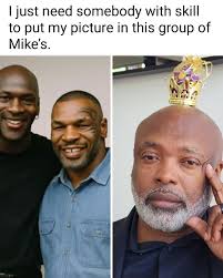 Does anyone recognise anyone in this photo? I THINK the tall lad at the  back is Eric Crone and his Brother Ron is far right. Both my Uncles.