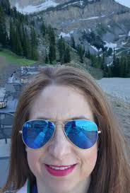 Sandra Cogan's Instagram, Twitter & Facebook