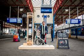 Check spelling or type a new query. Cyclo Knitter A Bicycle Based Machine That Knits A Scarf In Five Minutes Colossal