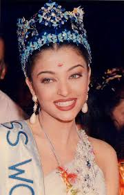 Ze is op donderdag 19 april 2007 met abhishek bachchan getrouwd in bombay. Indian Actress Who Won Miss World And Universe Title Scoopnow In 2021 Aishwarya Rai Miss World Actress Aishwarya Rai