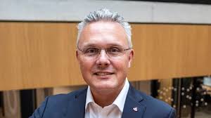 Santander's UK boss: EVERYONE has to be beware of scammers