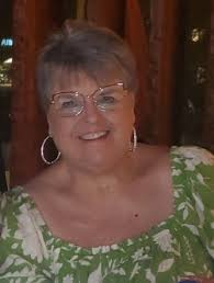 What are the top happy hour bites in Las Vegas for a family with kids under  21?