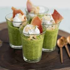 Veloute Froid De Mache Au Chevre En Verrines Recette Alimentation Recette Entree Veloute