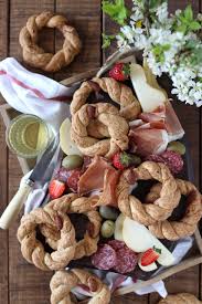 Li trasportava in una carrozzina da neonati su cui c'era scritto la ditta fortunato resta chiusa il lunedì ; Taralli Napoletani Sugna E Pepe Il Dolce Di Alice