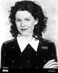 GOOD COMPANY, (aka THE CUBE), Lauren Graham, 1996, © Paramount Television