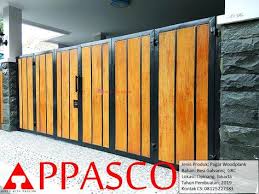 Desain pagar grc minimalis laman berikut mengandung koleksi penuh gambar dengan isi desain pagar grc minimalis. 170 Pagar Woodplank Ideas In 2021 Kayu Garage Doors Bogor