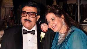 الأعمال للممثل سمير غانم الكثيرة والمتنوعة سواء أفلام أو مسلسلات ذات الطابع الكوميدي بعيدة كل البعد عن الطابع التراجيدي لزوجتة الفنانة دلال عبد العزيز المصرية الجنسيةواسمها. Ù„Ù… ØªØ¹Ù„Ù… Ø¨ÙˆÙØ§Ø© Ø²ÙˆØ¬Ù‡Ø§ Ø³Ù…ÙŠØ± ØºØ§Ù†Ù… Ù‡Ø°Ù‡ Ø¢Ø®Ø± ØªØ·ÙˆØ±Ø§Øª ØµØ­Ø© Ø¯Ù„Ø§Ù„ Ø¹Ø¨Ø¯ Ø§Ù„Ø¹Ø²ÙŠØ² ÙÙŠØ¯ÙŠÙˆ Ù‡ÙŠÙˆÙ…Ù† ÙÙˆÙŠØ³