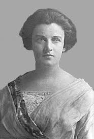 CFUW Victoria History 2014 for IFUW.indd