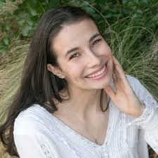 Rachel Bledsoe's Instagram, Twitter & Facebook