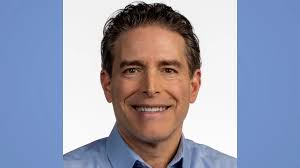 John Bolanos to Retire from Univar