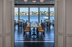 Had room for everyone in the dining and living room. 21 Bermuda Restaurants With Spectacular Ocean Views Go To Bermuda