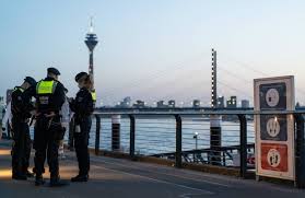 Die änderungen des infektionsschutzgesetzes sollen am donnerstag (22. Corona Dusseldorf Ab Dienstag Gilt Die Notbremse In Der Stadt