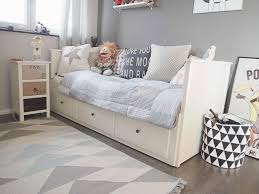 Ein kinderzimmer (früher auch kinderstube) ist ein raum innerhalb einer wohnung, der in seiner nutzung speziell den bedürfnissen von kindern innerhalb des familienlebens angepasst ist. Kinder Raume Dusseldorf Zu Besuch Auf Luca S Roomtour