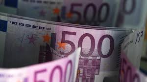 500 euro spielgeld scheine enthalten 80 doppelseitige banknoten und ein geldband, wie abgebildet. Bundesbank Noch Immer Grosse Mengen 500 Euro Scheine Im Umlauf Wirtschaft Sz De