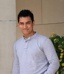 Aamir Khan Net Worth 2019 Net Worth He appeared on the screen as a child actor in the film yaadon ki aamir also appears in several commercials, as well as reality shows that continue to increase his net worth.
