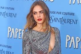I am unprofessionally professional human being. Valerian And The City Of A Thousand Planets Cara Delevingne Goes Sci Fi Ew Com