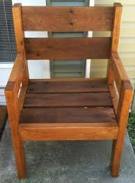 • group the beams into similar thickness, length and width. Diy Pallet Chair Design