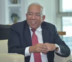 Timbalan pendakwa raya gopal sri ram memberitahu mahdzir sedang menjalani tempoh. Ugutan Menteri Pendidikan Menunjukkan Umno Tertekan Butang Panik