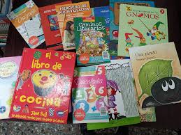 Cantidad de libros de todo un poco, consulte que no molesta. Mejor precio  por cantidad