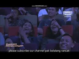 Popon (peserta solo) dari indonesia. Video Puteh