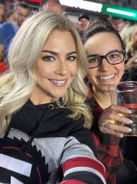 Melissa Lamb's Instagram, Twitter & Facebook