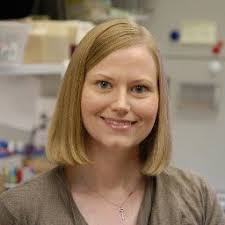 Lucia Strader (@LabStrader)