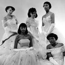 Harlem Debutante Ball Ny 1950 Photos Celebrate Black History Debutante Ball African American Studies