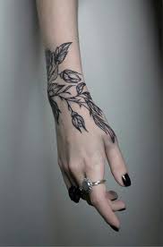 It has one big heart and two other small ones on top of the bigger one. 40 Absolutely Stunning Unique Tattoo Ideas For Women That Are Extremely Gorgeous Page 2 Style O Check Tattooi Hand Tattoos Trendy Tattoos Piercing Tattoo