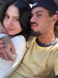 Ontem (26) Vetuche e Duda Bertelli fizeram mais uma verdade ou Montaria com  Ana Castela em seu show na Lisboa/Portugal🇵🇹. Venha conferir!  @dudabertelli @vetuche @anacastelacantora @zefelipe