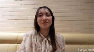 FC2-PPV-4414736 3 天！八折优惠[首次拍摄] [面部] 一位极品天使。她拥有无需多言的白嫩身体。她是情色的化身，以站立女牛仔的姿势独自吸吮大鸡巴并啜泣。湿润厚实的杂技性爱，面部大量射精。  -爱微社区