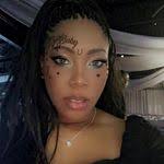 Lacey Pennington's Instagram, Twitter & Facebook