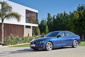 2016 Bmw 3 Series Vs 2017 Infiniti Q50 Compare Cars