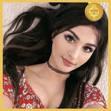 Danielle Keech's Instagram, Twitter & Facebook