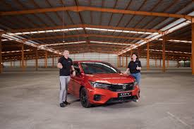 New honda city diciptakan untuk mempresentasikan kesuksesan serta membawa kebanggaan tersendiri bagi pemiliknya. Honda City Hatchback Rs Siap Meluncur Di Pekanbaru