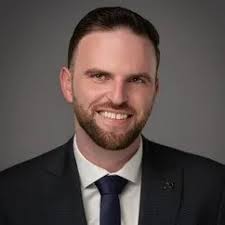 Find Realtors & Real Estate Agents in 48015