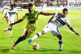Defensa y justicia gegen gimnasia l.p. Galeria De Imagenes Gimnasia Se Quedo Con El Primer Chico Ante Defensa Y Justicia Ellitoral Com