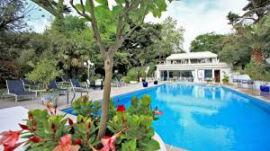 Les Lierres Au Parc Victoria In Saint Jean De Luz Restaurant Reviews Menu And Prices Thefork