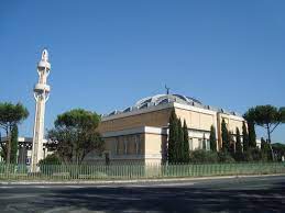 It is also the seat of the italian islamic cultural centre. Moschea Di Roma Paolo Portoghesi Buscar Con Google Architettura Islamica Moschea Italia