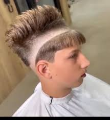 The boy in Red grew up to have a healthy and fruitful life. LonelyBoy18  LERF 21 시대주 The boy in blue turned out to be unstable and joined this group