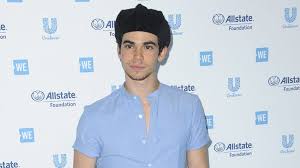 Vor Seinem Tod Drehte Cameron Boyce Noch Filme Und Serien Ab Promiflash De